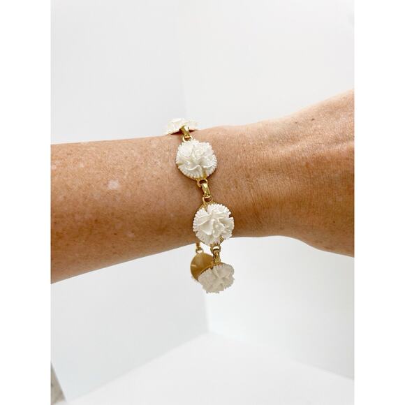 Vintage Carved White Plastic Floral Link Bracelet - Picture 1 of 9